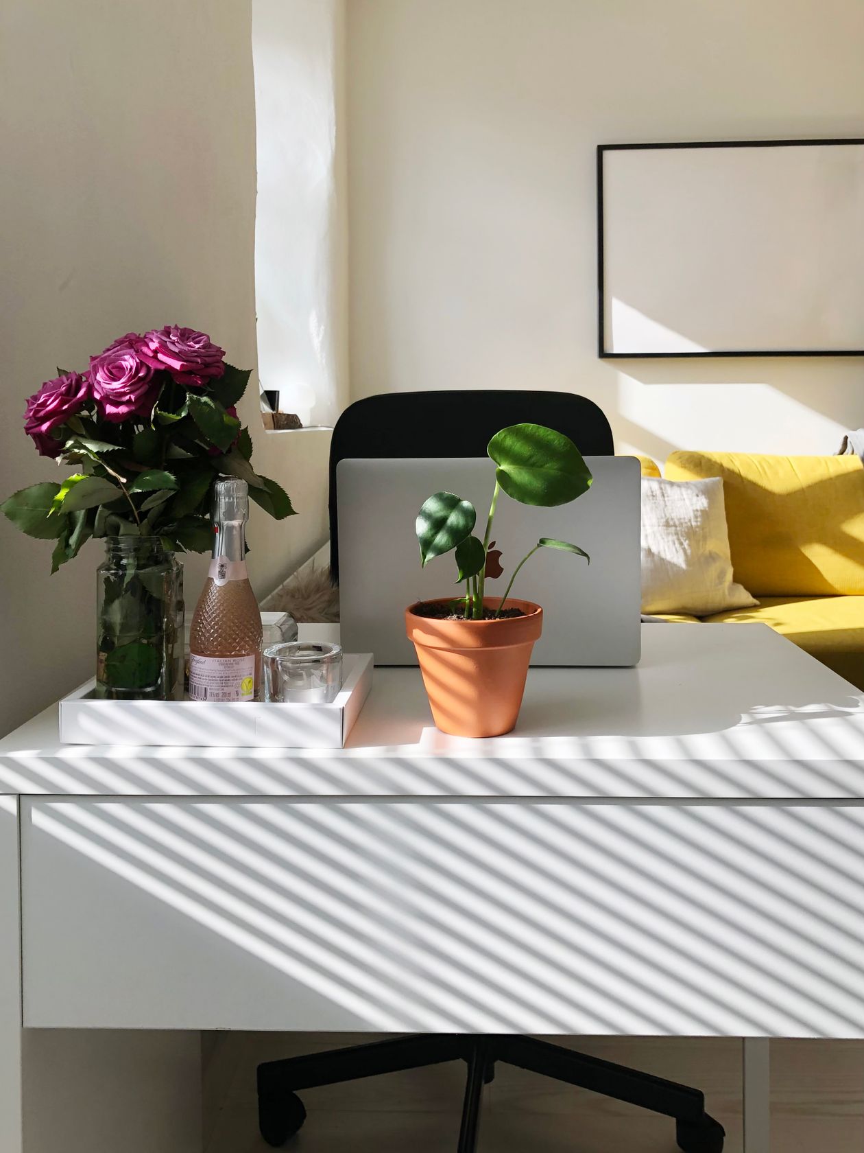 home office ideas with a bright desk and flowers