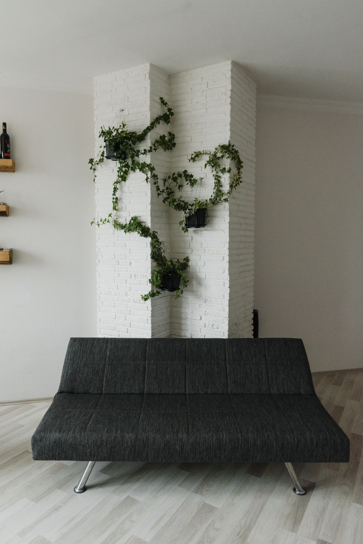 Textured wall decor and wall design ideas with white painted-brick texture and warmth